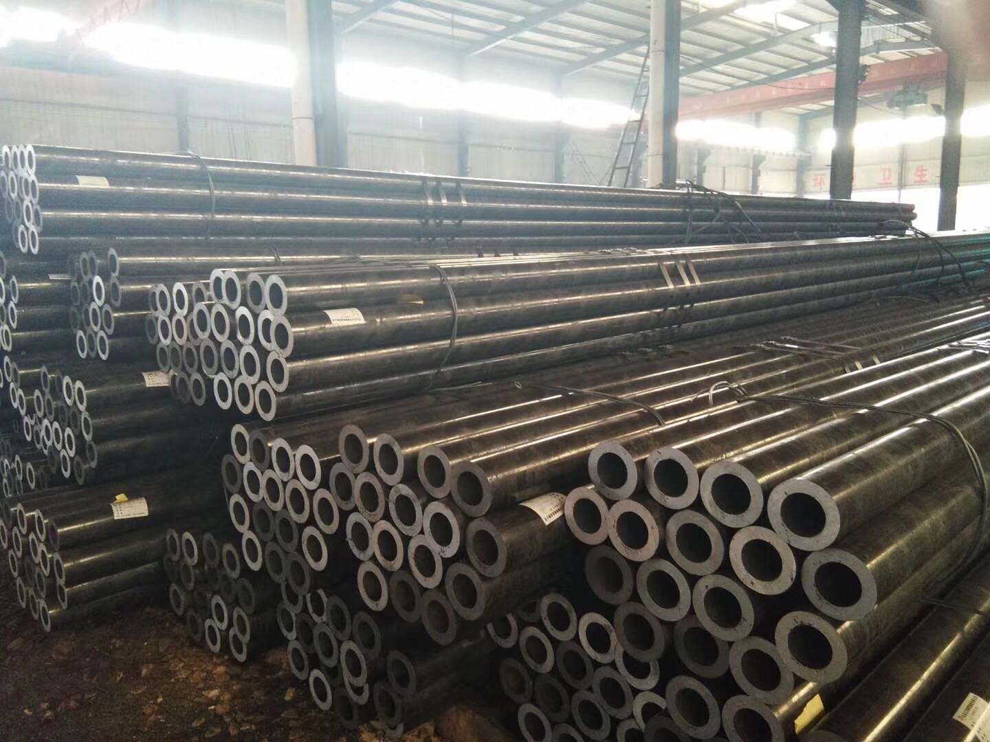 當前無縫鋼管廠家壓力不大